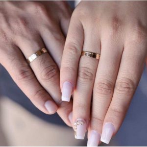 Alianças de Casamento Largura 4mm | Modelo Neisy | Moeda Antiga Banhada a Ouro 18K