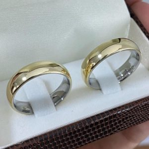 Alianças de Casamento Ouro 10K com Revestimento em Aço 5mm | Modelo Tradicional Redondo Liso Anatômico