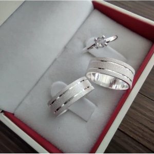 Alianças de Namoro em Prata 950 7mm | Modelo Kaio | Todo Diamantado com 2 Frisos Laterais Canto a Canto | Semi Anatômico
