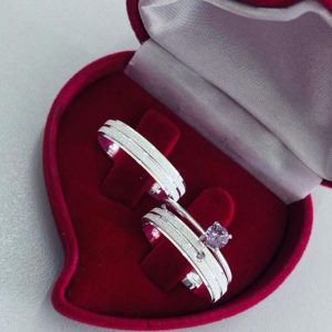 Alianças de Namoro 4mm em Prata 950 | Modelo Fino Anatômico | 2 Frisos Diamantados