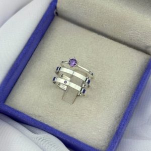 Alianças Finas de Namoro 2mm em Prata 950 | Modelo Reto | Semi Anatômico com Pedra de Zircônia Roxa | Anel Solitário Incluso