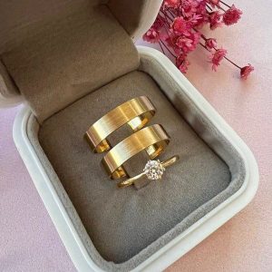 Alianças de Casamento 5mm | Modelo Fosco Lixado | Anel Solitário Opcional