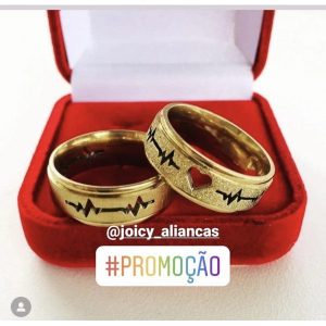 Par De Alianças Aço Cirúrgico Banhado A Ouro 18k – 8mm – Fosco Masculino Diamantado Feminino.